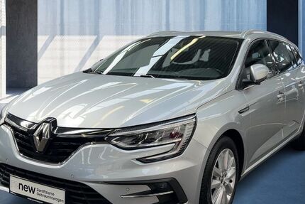 Renault Megane 74.106 km 15.880 € Frankfurt / Main 60314