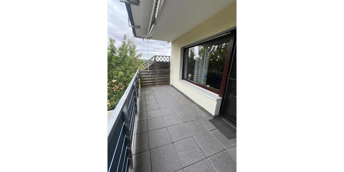 Etagenwohnung Idstein - 3 Zimmer, 92 m&sup2;, 289.000&euro; | Angebot:27063840