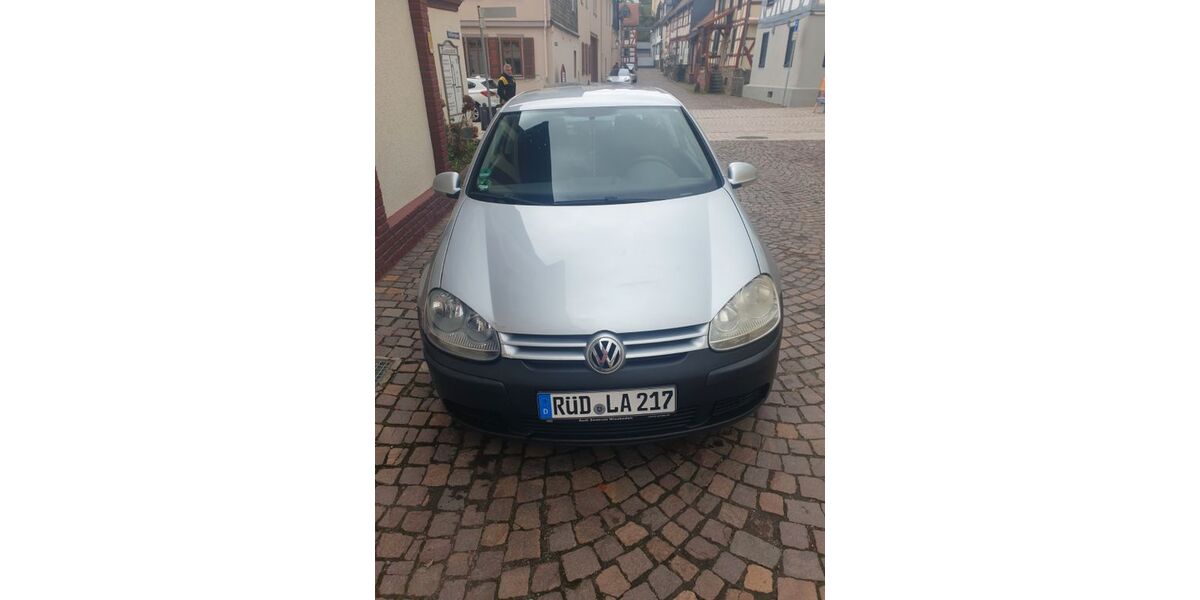 VW Golf 148.000 km 3.200 &euro; Idstein 65510