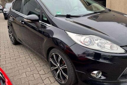 Ford Fiesta 124.900 km 5.999 &euro; Eppstein 65817