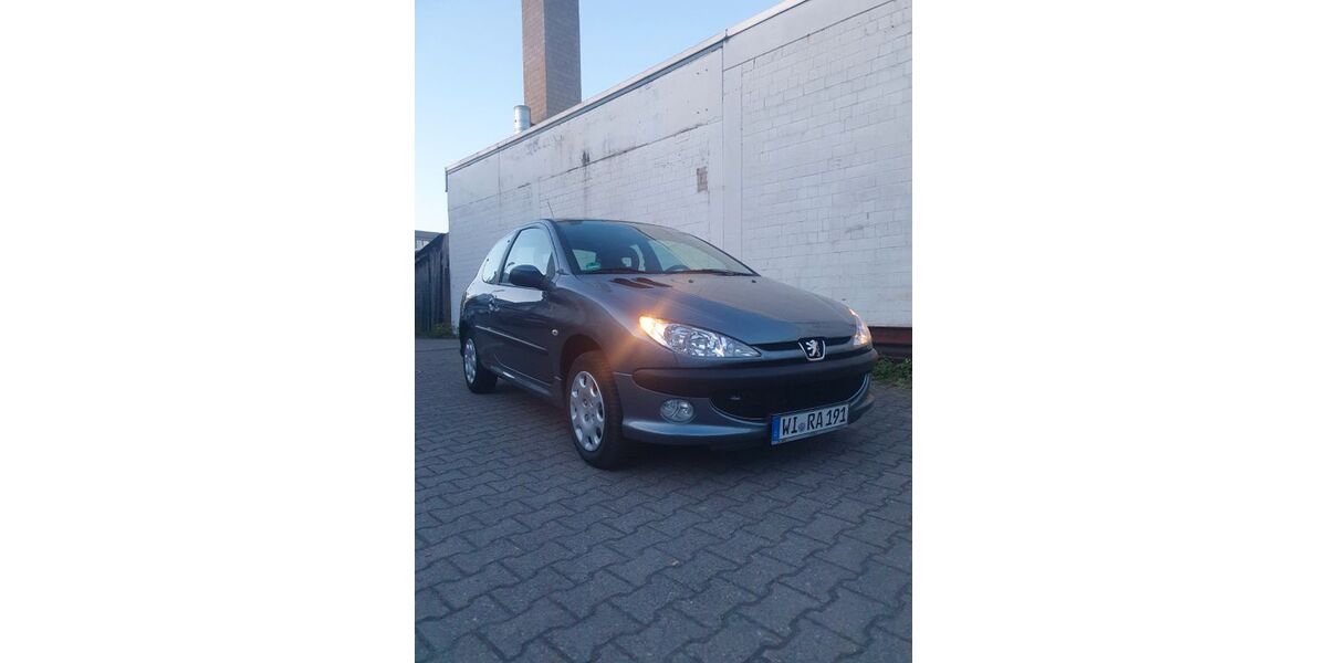Peugeot 206 34.523 km 3.990 &euro; Wiesbaden 65201