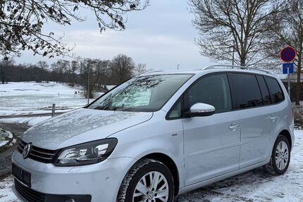 VW Touran 111.260 km 9.999 &euro; Budenheim 55257