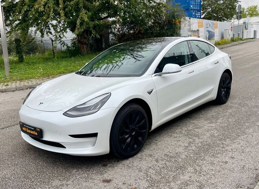 Tesla Model 3 99.000 km 18.990 € Flörsheim am Main 65439