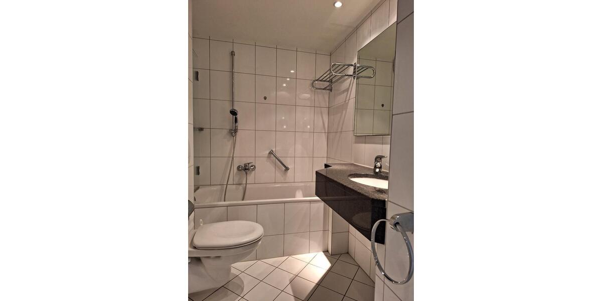 Etagenwohnung Wiesbaden - 1 Zimmer, 33 m&sup2;, 1.375&euro; | Angebot:20674834