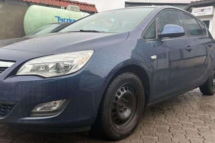 Opel Astra 159.000 km 4.699 &euro; Eppstein 65817