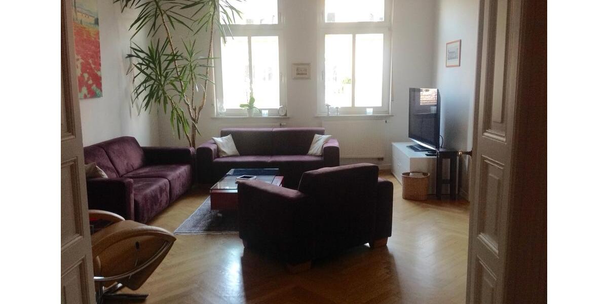 Etagenwohnung Wiesbaden Biebrich - 4 Zimmer, 125 m&sup2;, 1.800&euro; | Angebot:25711714