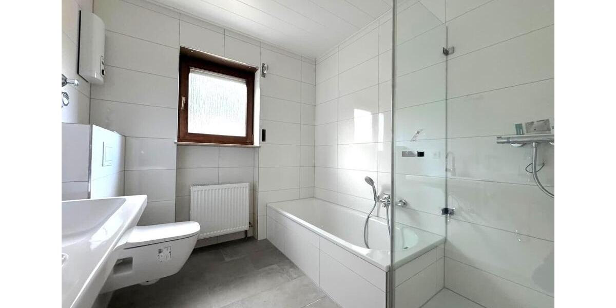 Erdgeschoßwohnung Wiesbaden Nordost - 4 Zimmer, 133 m&sup2;, 1.300&euro; | Angebot:25417642