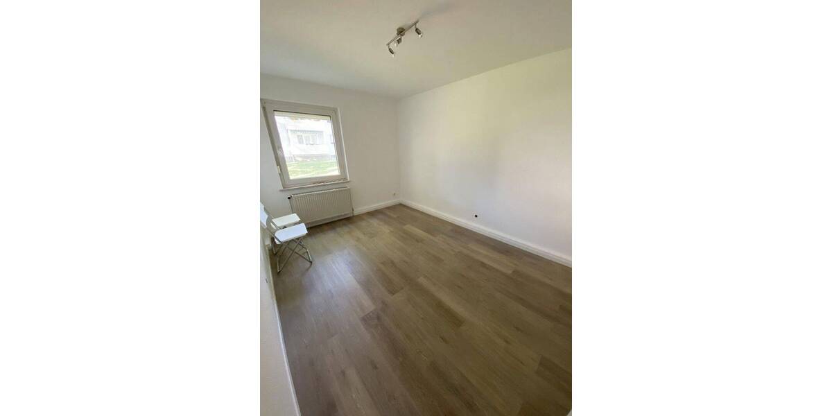 Wohngemeinschaft in Bad Soden sucht eine neue Mitbewohnerin ab 01.01.2026 1 zimmer