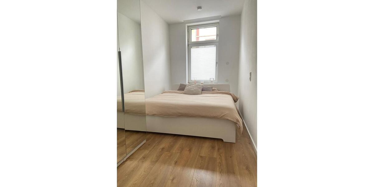 Mehrfamilienhaus, Wohnhaus Frankfurt am Main West - 2 Zimmer, 53 m&sup2;, 1.100&euro; | Angebot:25049623