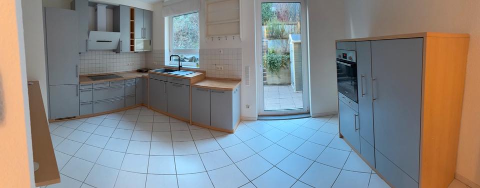 4-Zimmer Doppelhaushälfte mit EBK, Garage & Garten in HofheimTs. 4 zimmer