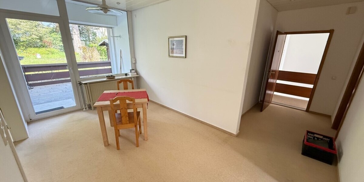 Schwalbach: Ruhig wohnen am Grüngürtel – Bungalow mit großem Garten und vielseitigem Raumangebot - Bungalow Schwalbach | Angebot:26534677