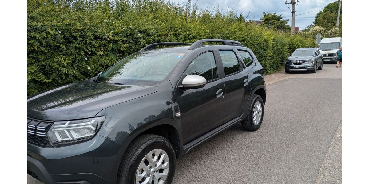 Dacia Duster 47.000 km 14.590 &euro; wiesbaden 65207