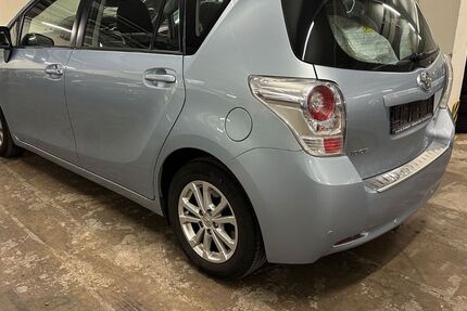 Toyota Verso 182.300 km 6.480 &euro; Mainz 55129