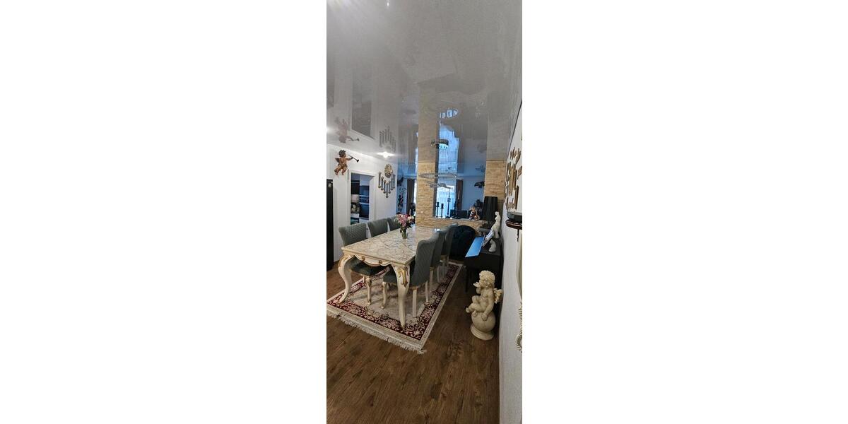 Eigentumswohnung in Top Lage mit überdachter Terasse und Sauna 5 zimmer