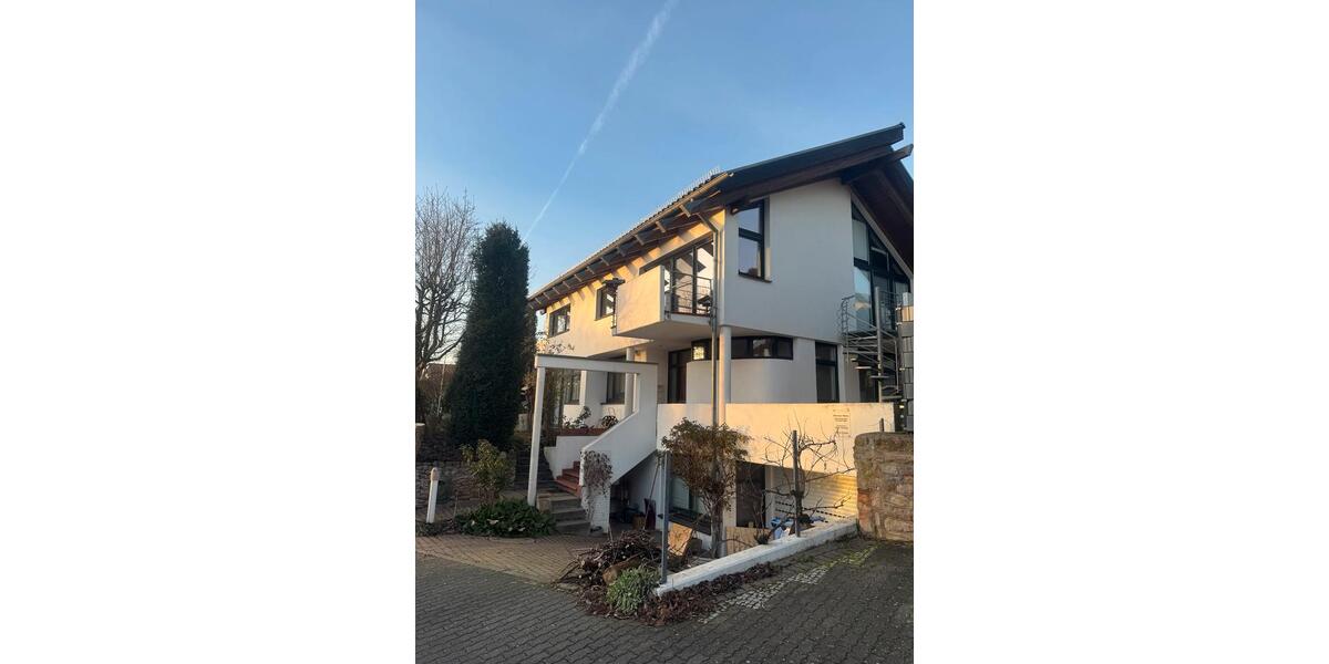 Einfamilienhaus Wörrstadt - 7 Zimmer, 200 m&sup2;, 1.800&euro; | Angebot:23870765