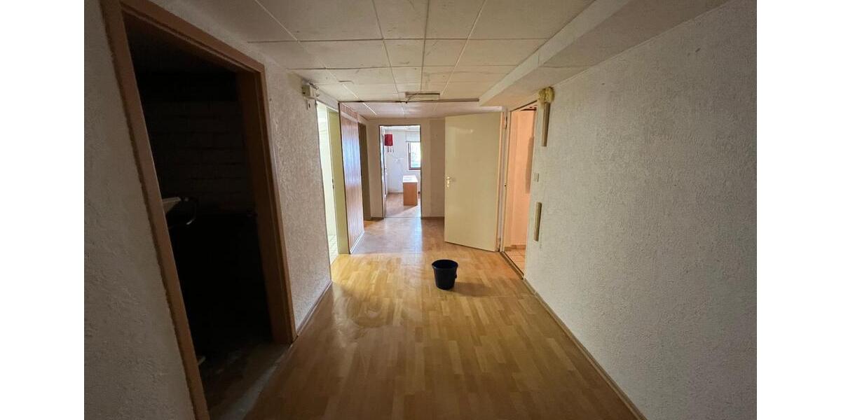 Doppelhaushälfte (Bungalow) m. Garten in Eppenhain zu vermieten. 5 zimmer