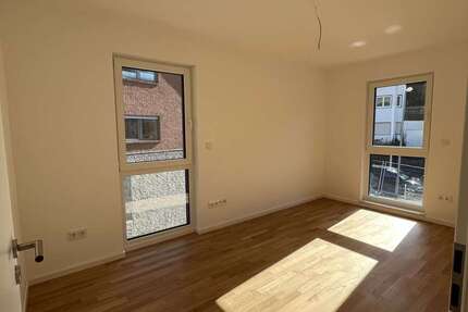 Haus Wiesbaden Bierstadt - 7 Zimmer, 160 m&sup2;, 3.100&euro; | Angebot:27162389