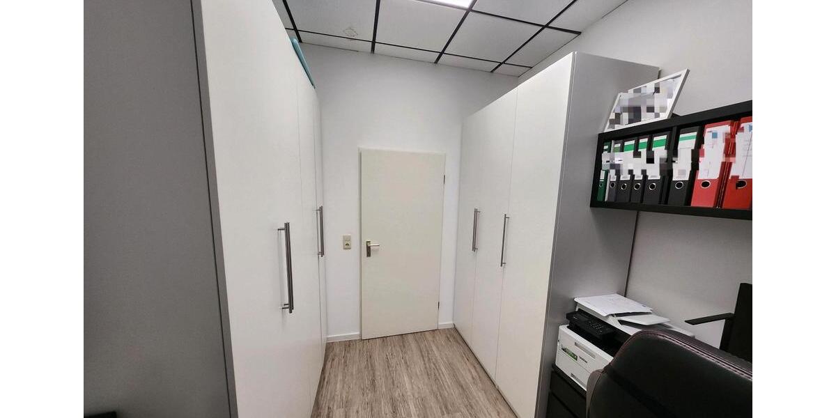 Nachmieter für Komplett eingerichtetes Beauty- & Friseurstudio – sofort starten zimmer