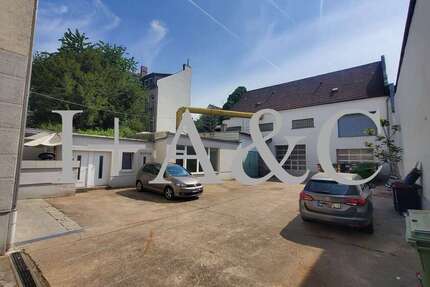 Haus zum Kaufen in Wiesbaden 1.800.000 € 344 m² 20 zimmer