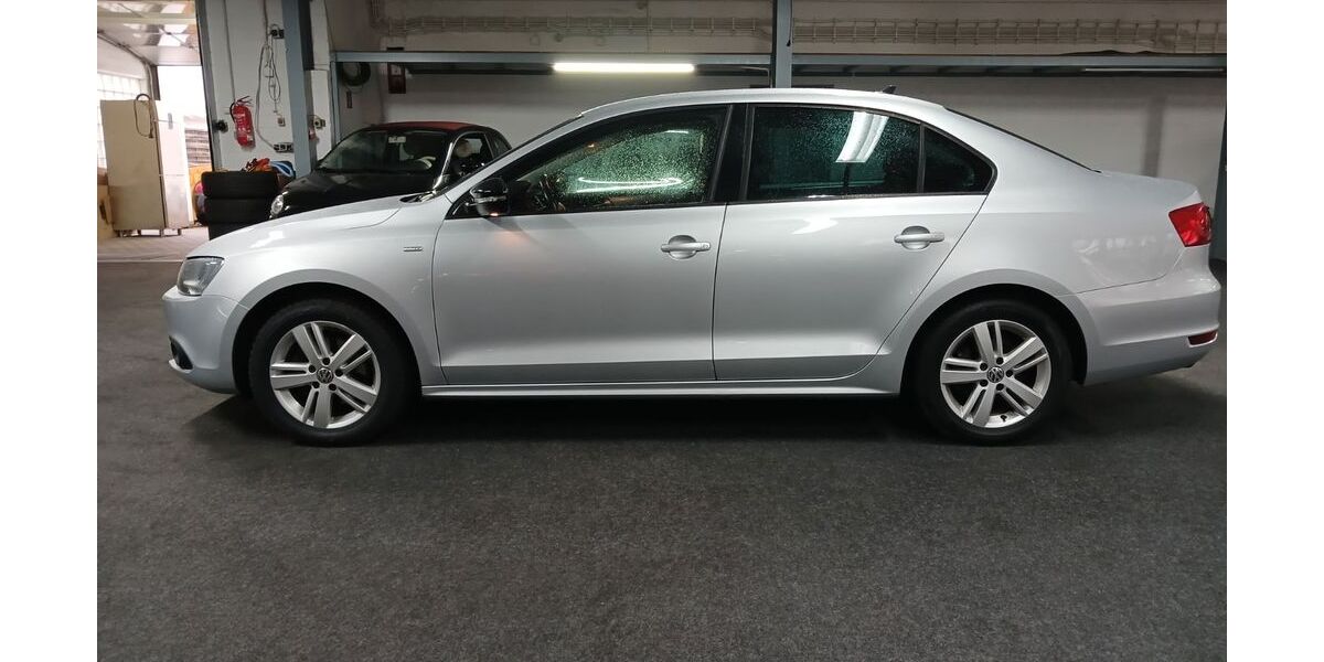 VW Jetta 176.000 km 5.990 &euro; Rüsselsheim 65428