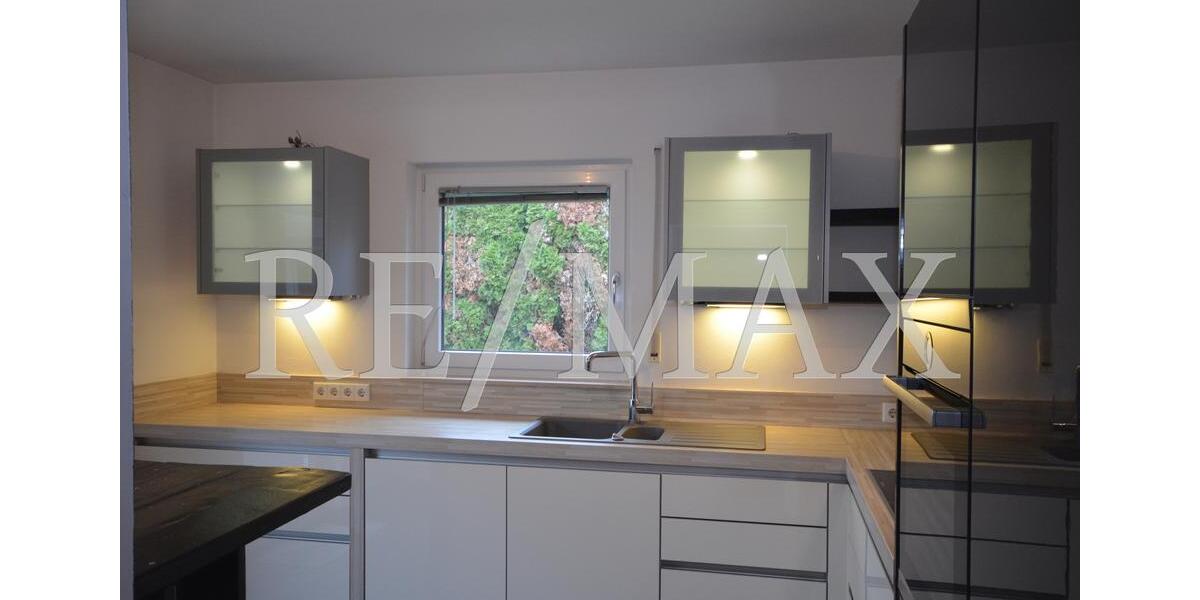 Einfamilienhaus Idstein - 8 Zimmer, 160 m&sup2;, 2.800&euro; | Angebot:24224492