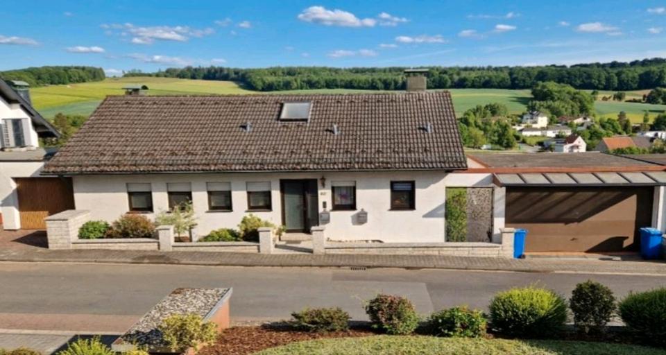 Einfamilienhaus Selters (Taunus) - 10 Zimmer, 366 m&sup2;, 469.000&euro; | Angebot:25406953