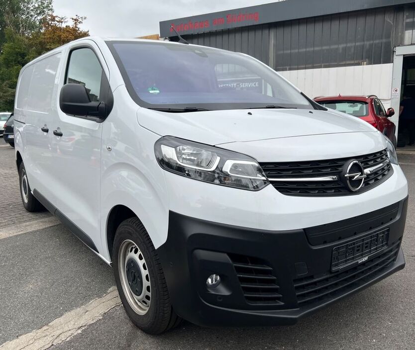 Opel Vivaro 4.000 km 22.800 € Hattersheim am Main 65795