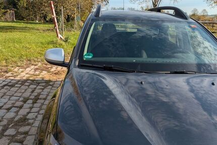 Dacia Duster 45.000 km 14.600 &euro; wiesbaden 65207