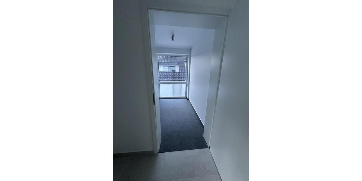 Einfamilienhaus Kelsterbach - 3 Zimmer, 65 m&sup2;, 1.390&euro; | Angebot:25161985