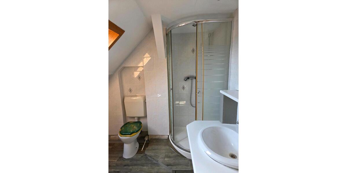 Etagenwohnung Wiesbaden Mainz-Kostheim - 5 Zimmer, 130 m&sup2;, 330.000&euro; | Angebot:27429708