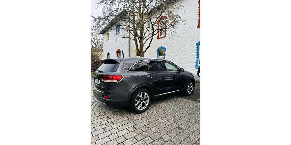 Kia Sorento 86.700 km 21.900 &euro; Wiesbaden 65197