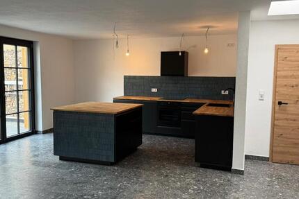 Wohnung Geisenheim - 4 Zimmer, 150 m&sup2;, 1.950&euro; | Angebot:26646552