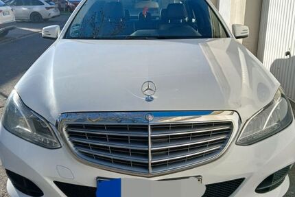 Mercedes E 200