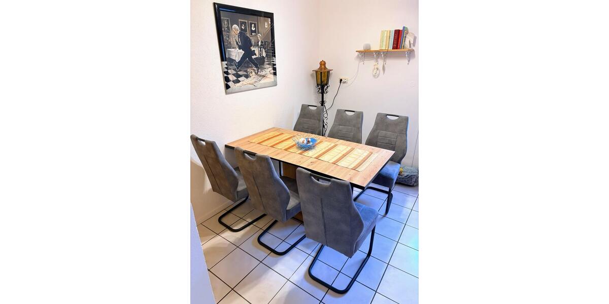 Helle, gut geschnittene 2,5-Zimmer-Wohnung mit EBK und Balkon 2.5 zimmer