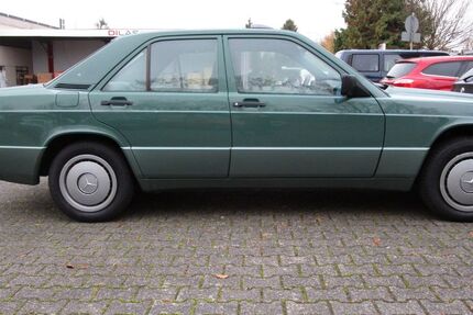 Mercedes-Benz 190 134.000 km 8.700 &euro; Mainz 55128