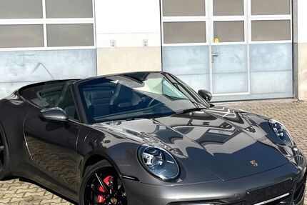 Porsche 992 13.500 km 131.992 € Walluf 65396