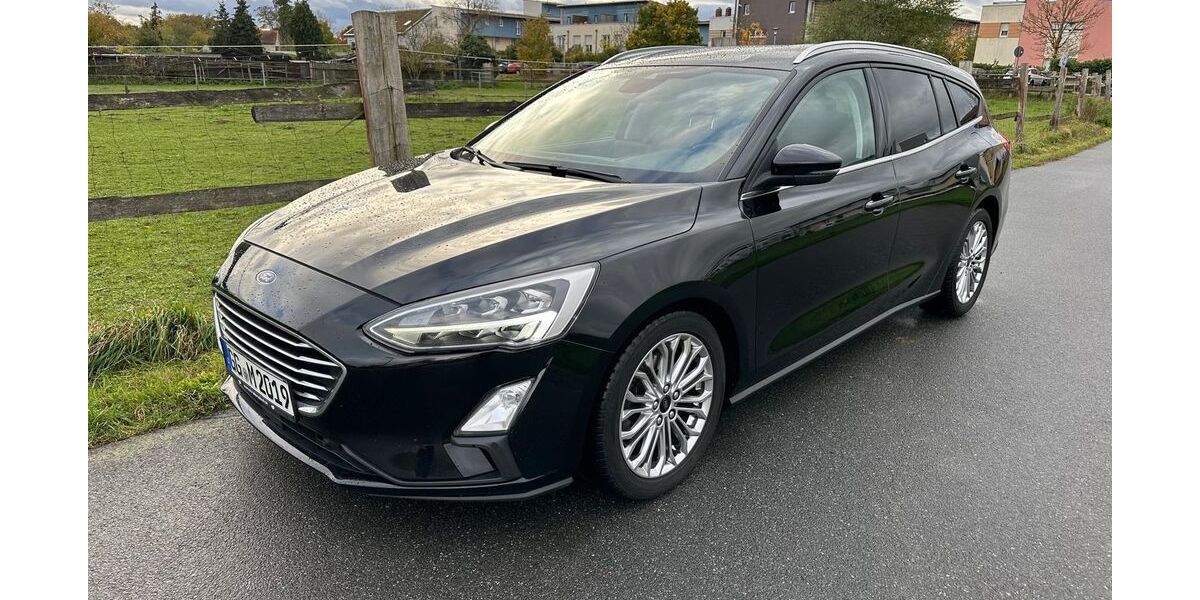 Ford Focus 113.000 km 12.800 € Rüsselsheim 65428