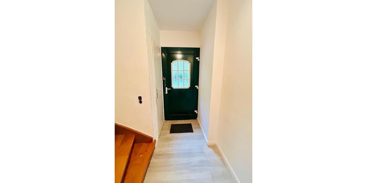 Familienfreundliches Haus in ruhiger Grünlage mit großem Garten 5 zimmer