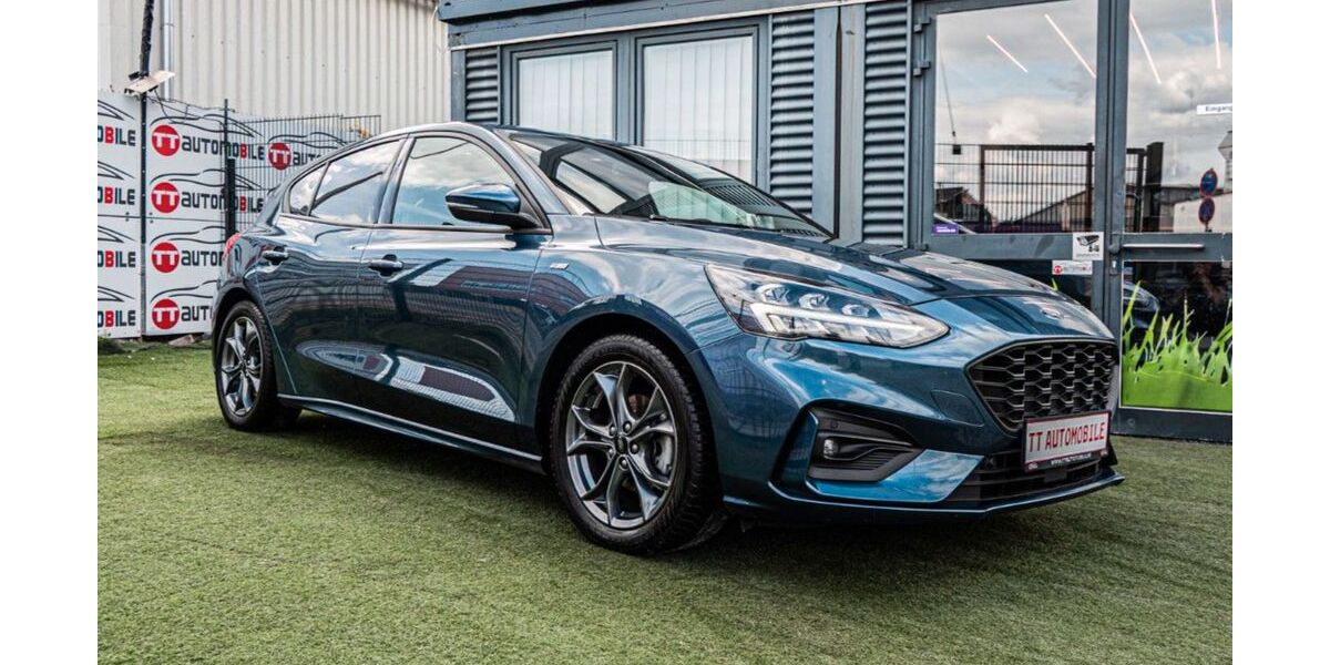 Ford Focus 45.612 km 16.499 &euro; Rüsselsheim 65428