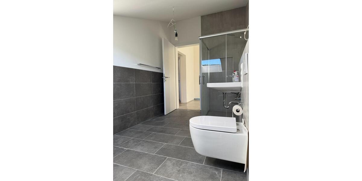 3-Zimmer-Dachgeschosswohnung mit großem Balkon (Neubau) 3 zimmer