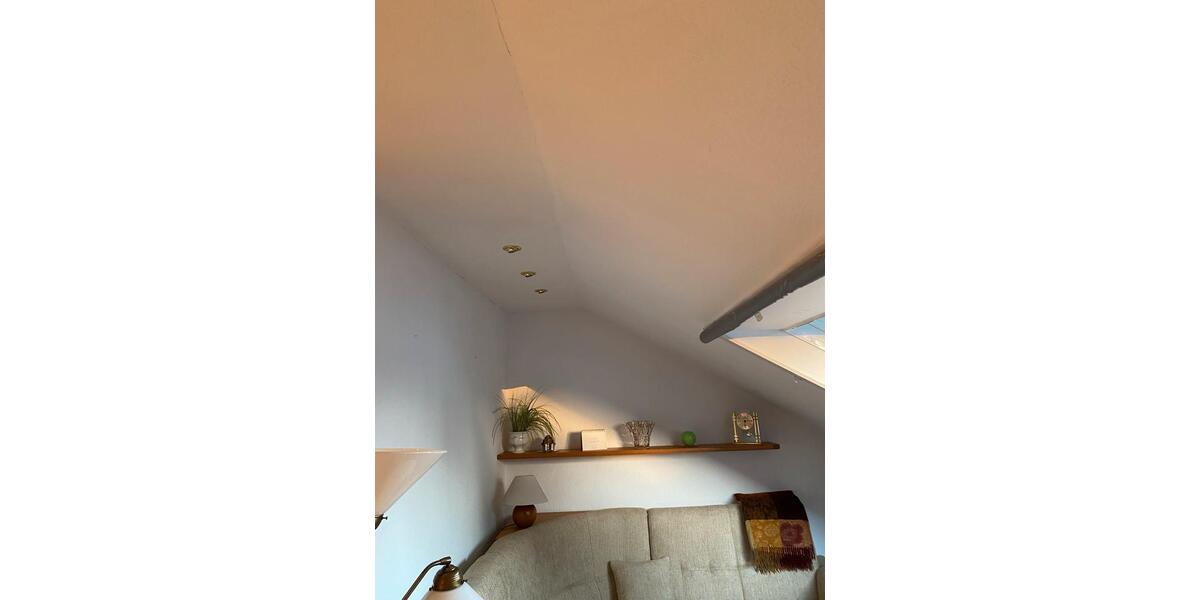 Dachgeschoßwohnung Wiesbaden Bierstadt - 2 Zimmer, 44 m&sup2;, 490&euro; | Angebot:26396316