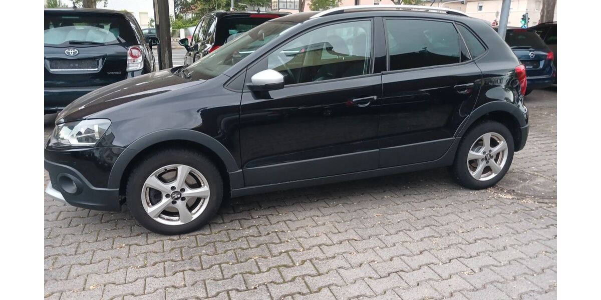 VW Polo 122.000 km 8.995 &euro; Rüsselsheim 65428