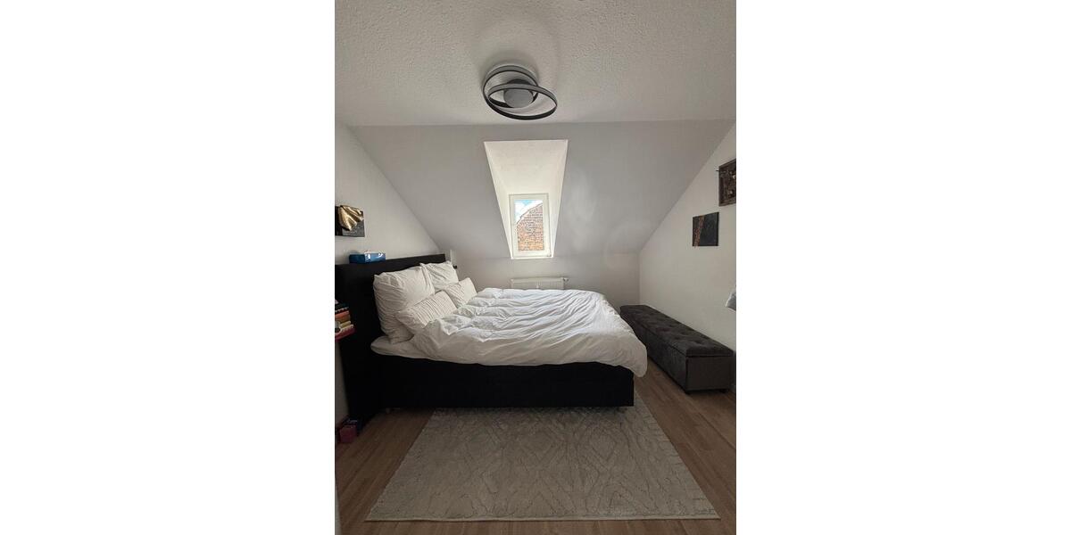 Dachgeschoßwohnung Wiesbaden Mainz-Kostheim - 2 Zimmer, 47 m&sup2;, 850&euro; | Angebot:25440027