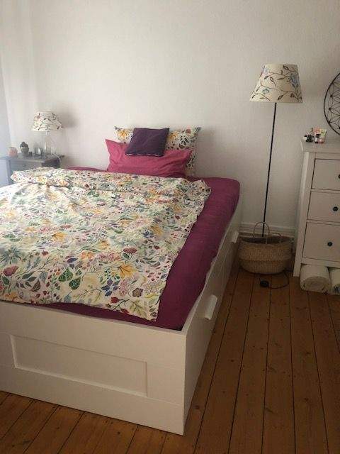 Ruhige Altbau-Wohnung in der Emanuel-Geibel-Straße 4 zimmer