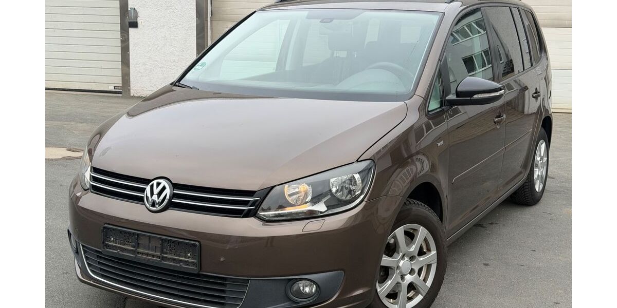 VW Touran 172.600 km 9.900 &euro; Kelkheim 65779