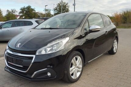 Peugeot 208 122.000 km 6.200 € Ingelheim 55218