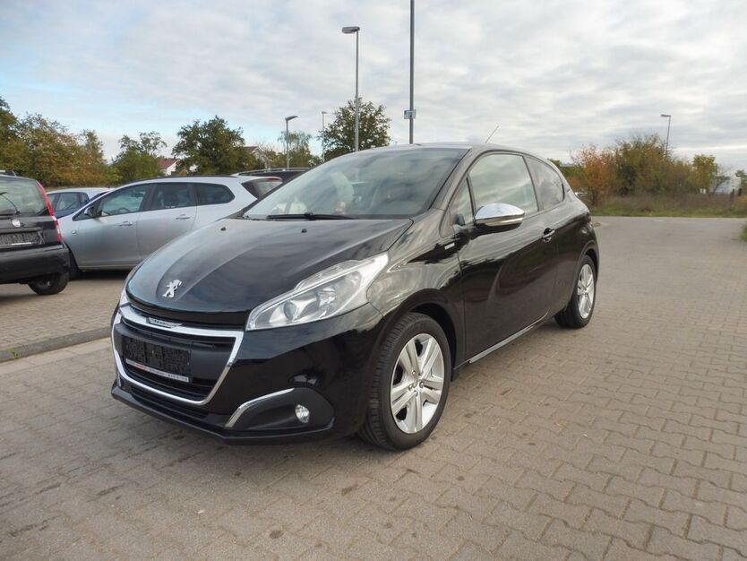 Peugeot 208 122.000 km 6.200 € Ingelheim 55218