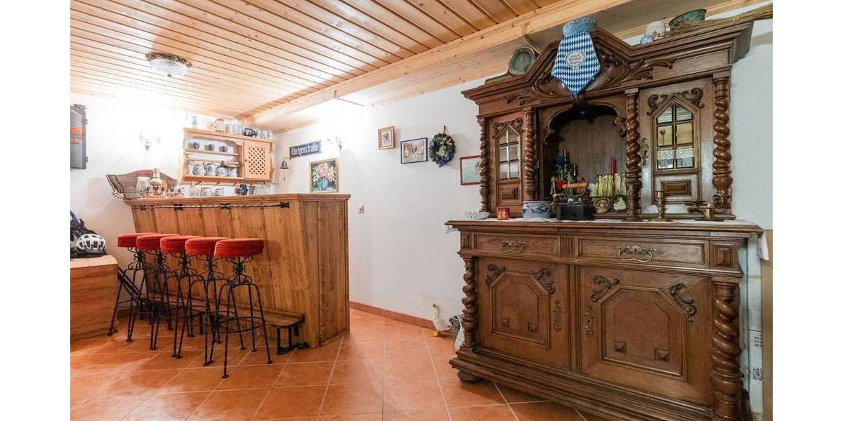 Etagenwohnung Bischofsheim - 8 Zimmer, 275 m&sup2;, 850.000&euro; | Angebot:26498818