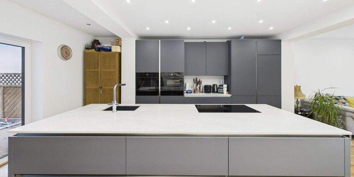 Modernes, hochwertig saniertes Einfamilienhaus mit individuellem Gestaltungspotential 5 zimmer