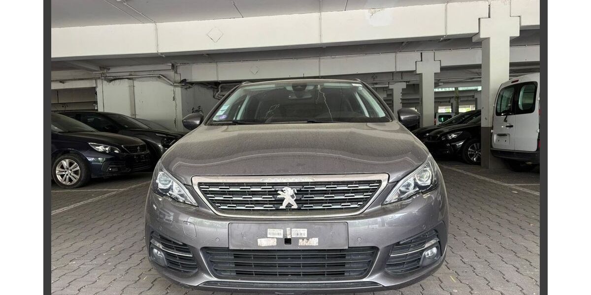 Peugeot 308 120.300 km 9.999 &euro; Mainz 55128